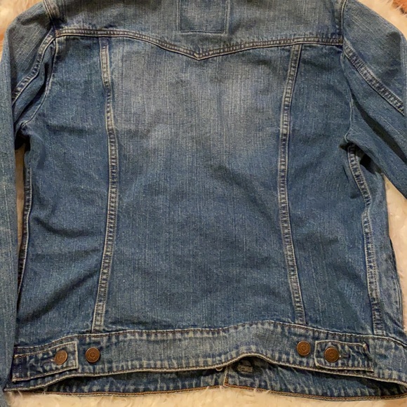 Levi’s Ladies Trucker Style Jean Jacket - Picture 7 of 12